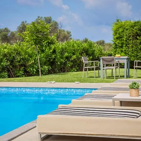 Vila Rhea Villas
